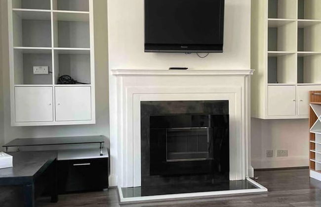 Bright and Spacious 2-bed Apartment in Sutton - Foto 21