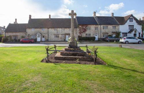 Charming Country House Nr Bath - Photo 69