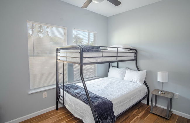 Magnificent Large Home Near Downtown - Foto 15