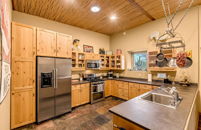 La Puerta Azul- Stunning Desert Retreat; Pool/Spa - Foto 18