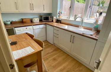 A secluded self contained Country Suite with a view - parking, easy access to Bath - Photo 9