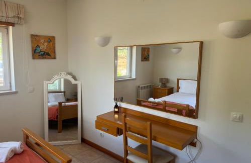 Lovely 3 Bedroom Villa with Pool in Great Location - Foto 15