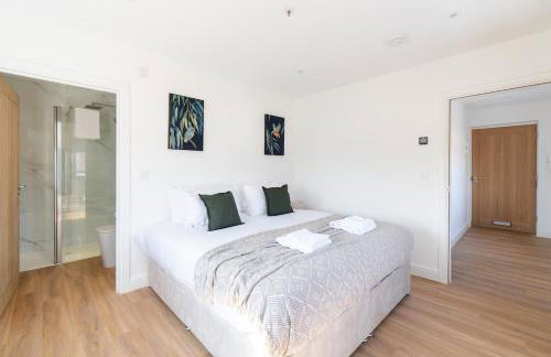 Elegant 2BR Apartment for a Relaxing Getaway # 4 - Foto 9