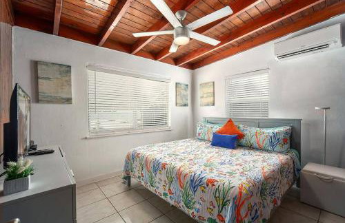 Waterfront Cozy Cottage with Boat Ramp & Dock - Foto 18