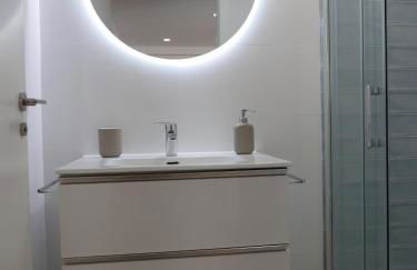 Natural park, terrace and pool - Photo 16