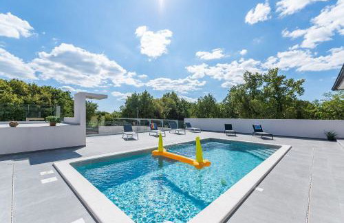 Villa mit Privatpool, Ping-Pong, BBQ - Foto 5