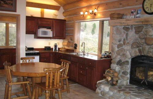 Rocky Mountains Getaway: Gorgeous Log Cabin in Darby, Montana - Foto 8