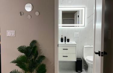 Modern 2BR and Office Near NYC With Parking - Sleeps 6 - Foto 19