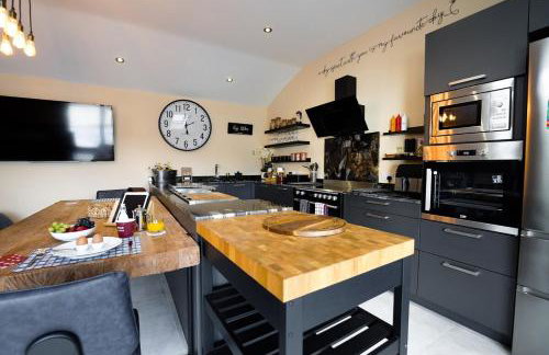 Walk Lane Chic 1bed , Luxury Kitchen Area , Parking , WiFi - Foto 13