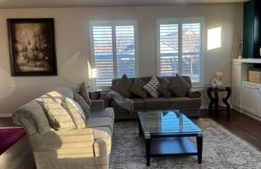 Spacious 4BR Retreat-Lush Garden - Foto 19