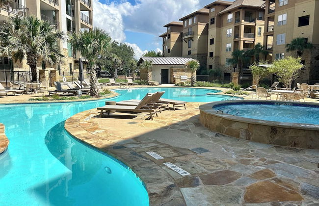 Luxury Waterfront Condo W/pool & Views! - Foto 22