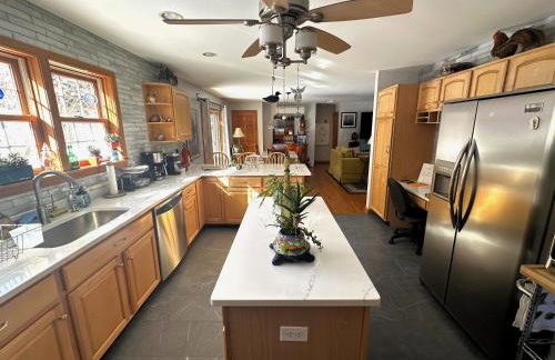 Private 5-Acre Escape - Pool, Lake & Gardens - Foto 58