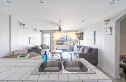 BEACHFRONT COTTAGE LOWER UNIT - Photo 9