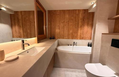 Before making a request, please read my host profile at the bottom of the page # Chalet Pinar - ski-in I ski-out with terrace - Foto 23