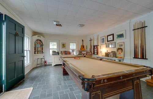 Gorgeous Victorian-Style House with Hilltop Pool! - Photo 16