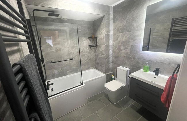 Inviting Apartment in Hayes With Garden & Parking - Foto 10