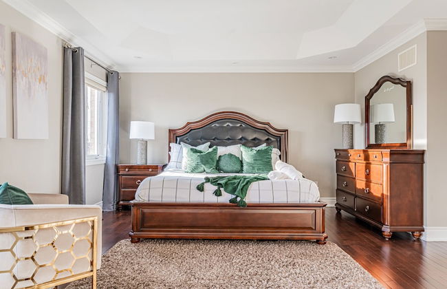 Luxury Villa - Mississauga Square One - Photo 9