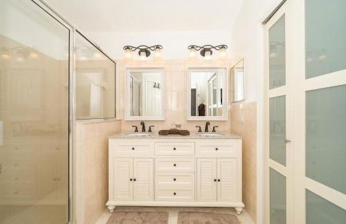 South Facing Private Pool with Lake View & Spa - Quiet Vacation Area - Family Friendly - Foto 72