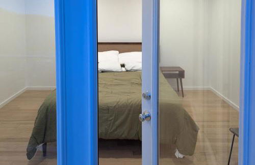 Mid-Century Escape Lake Views, Steps to Cave Bay! - Foto 21