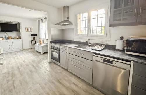 Appartement 2 pièces indépendant Piscine et jardin LA ROQUETTE SUR SIAGNE - Foto 12