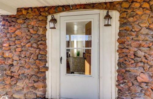 Clear Lake Living! Pet-Friendly Gem with Fenced Yard - Foto 26