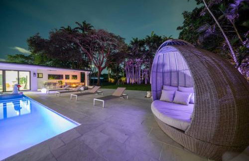 Luxury Villa Azure with Heated Pool 20 minutes to Beach - Foto 59