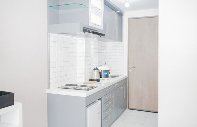 Elegant with Brand New at Studio Emerald Bintaro Apartment - Foto 9
