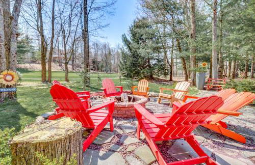 4 Mi to Slopes! Split Rock Resort Home with Fire Pit - Foto 39