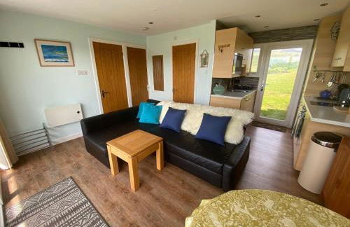 Snowdonia 1-Bed Chalet Sleeps 2 Stunning Views - Photo 17