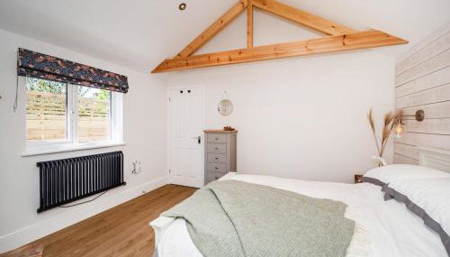 Garden Cottage, Cosy, Private, Short drive to beach - Foto 5