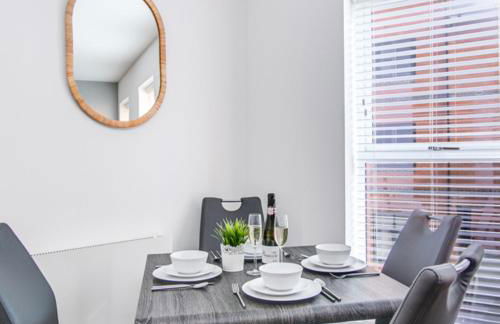 Pluxa The Hideaway - Fully private serviced apartment & parking - Foto 12