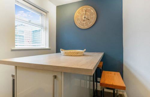 NEW! Stunning 2-Bed Home by Stay With Us, Ideal for Families, Sleeps 4! - Foto 31