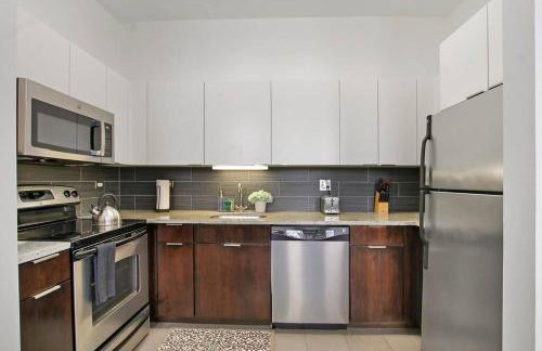 1BR Modern Apartment in Chicago - Del Prado 811 - Photo 4