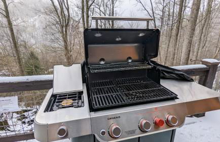 Serene Green - Views, Hot Tub, Skiing, Tubing, Gas Fireplace - Foto 13