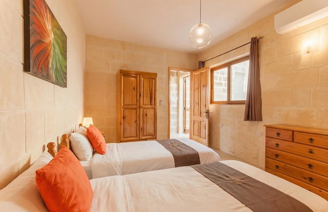 Naduri, Beautiful Gozitan Villa + Pool - Foto 22