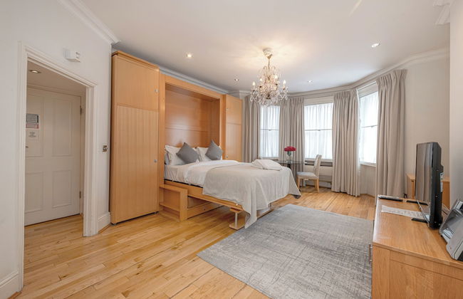 17 Hertford Street - Photo 19