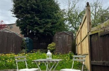 Traditional cottage with brand new Woodburner - Photo 8