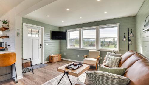 Idyllic Enumclaw Studio with Mount Rainier Views - Photo 5