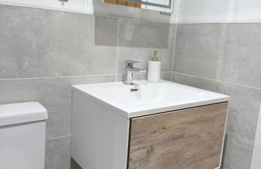 Market Town Hideaway - Photo 13