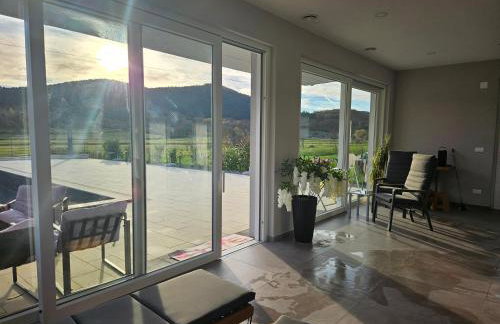 Apartman Fenestra s terasom i pogledom na Gacku - Foto 29