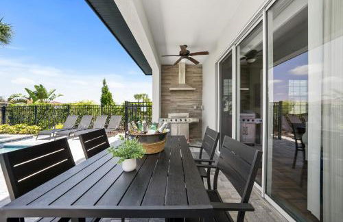 Boutique Luxury Home, Private Pool Close to Disney REU101 - Foto 125