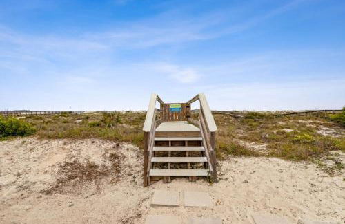 Flamingo Loft - Charming Oceanfront Loft - Multiple Decks - Private Beach Access - Foto 28