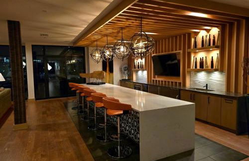 The Trendy Den - Photo 1