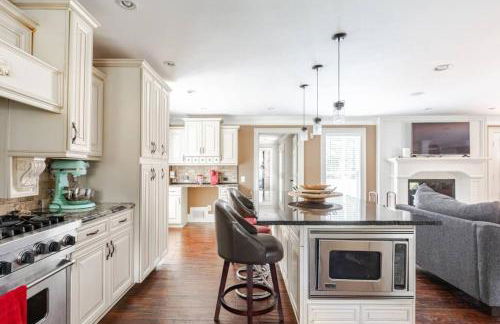 Lithonia 4 Bedroom Home with Private Pool Year Round Hot Tub and Pool Table Sleeps 10 Pet Friendly - Foto 35