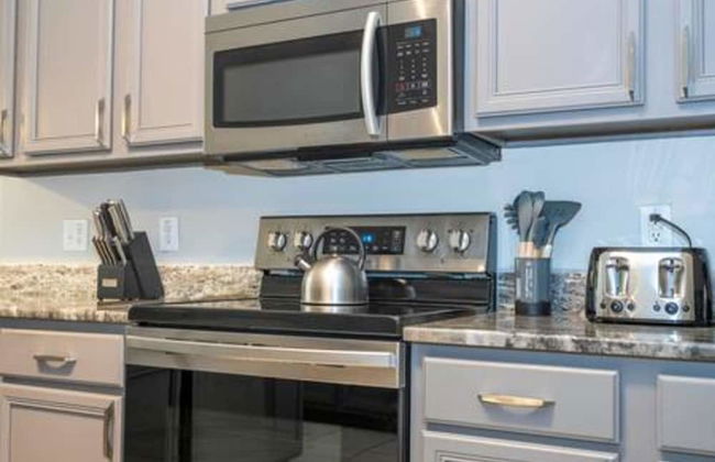 Amazing 5 BR w Game Room Minutes From Disney - Foto 16