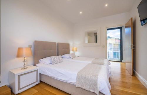 Hillside Villa - Photo 27