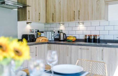 Stunning Riverside 3-Bed Home by 53 Degrees Property in Manchester with Garden & FREE Parking! - Foto 11