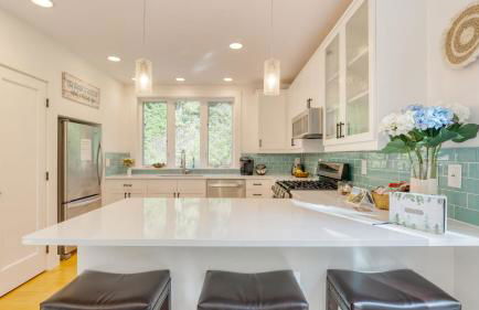 Walk to Beach Relax in Hot Tub Dine on the Deck LoLis Place by AvantStay - Foto 71