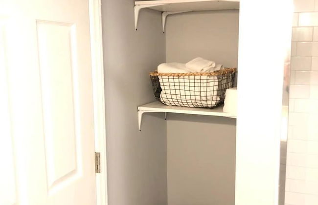 Recently Renovated Chic Durham Farmhouse - Foto 11