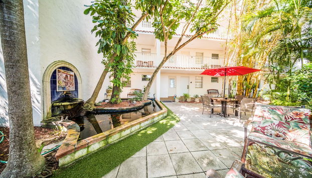 Entrada (vista interior)